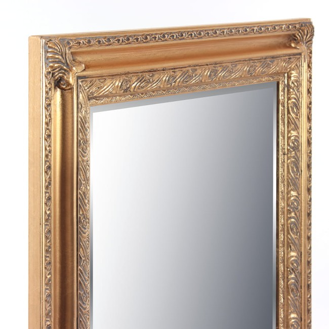 Fazowane lustro w złotej prostokątnej ramie 47592