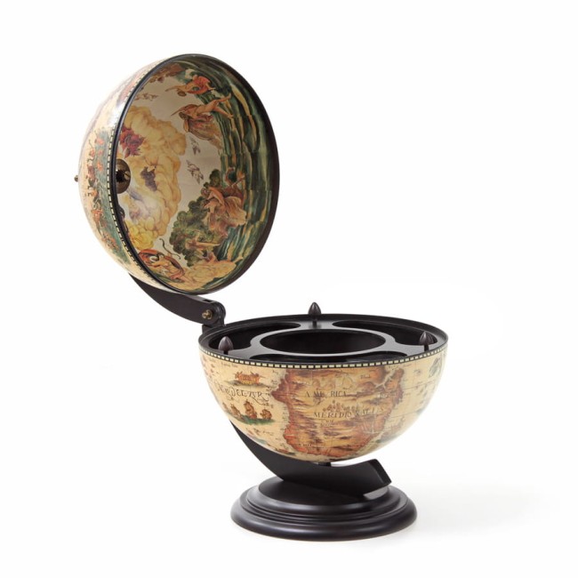 3 - Drewniany barek o kształcie globusa.jpg