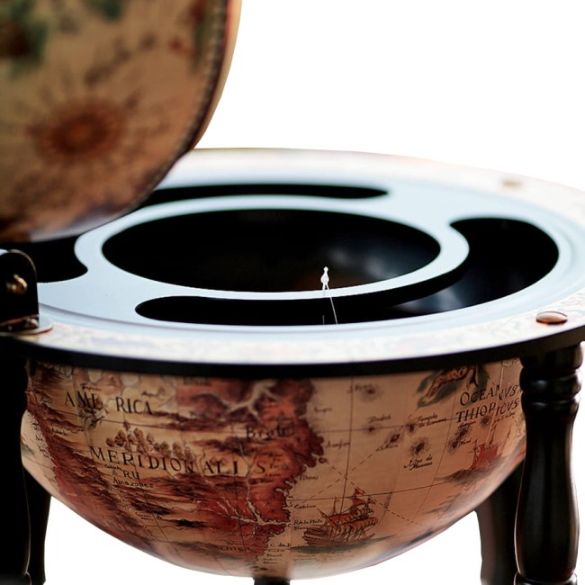 3 - Drewniany barek o kształcie globusa.jpg